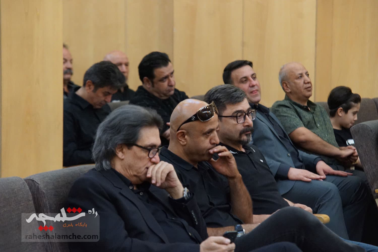 مراسم ختم پدر خداداد عزیزی چه کسانی بودند؟ +تصاویر(1) — تصویر 28