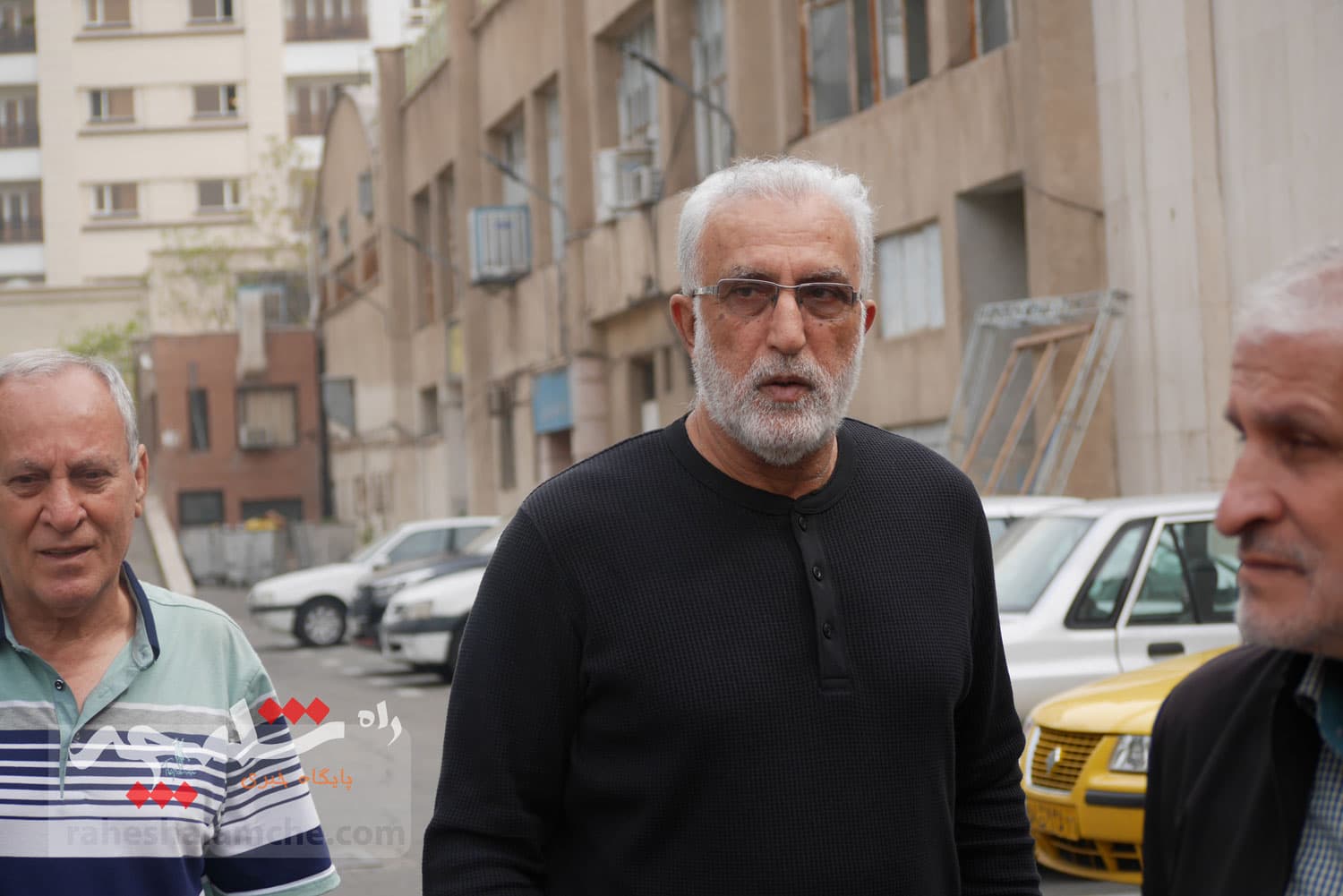 چه کسانی در مراسم تشییع پیکر «عمو ظلی» حضور دارشتند +تصاویر — تصویر 15