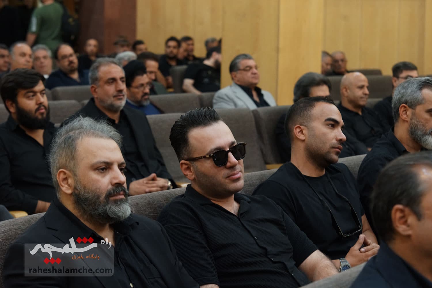 مراسم ختم پدر خداداد عزیزی چه کسانی بودند؟ +تصاویر(1) — تصویر 63