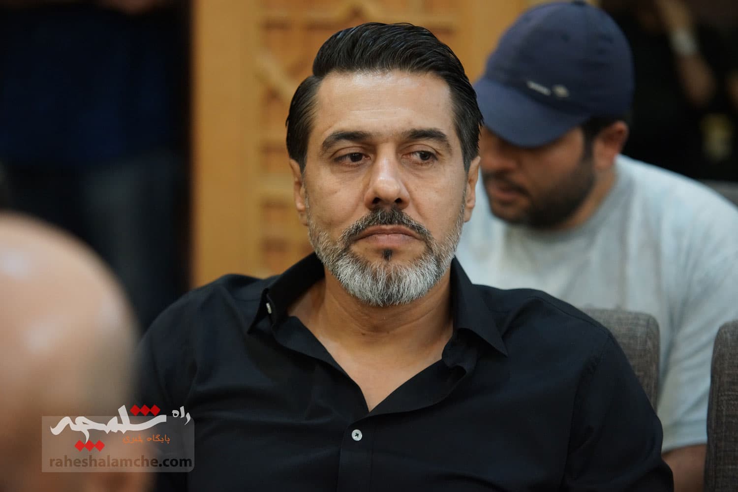 حضور بزرگان فوتبال کشور در ختم پدر خداداد عزیزی +تصاویر(2) — تصویر 27