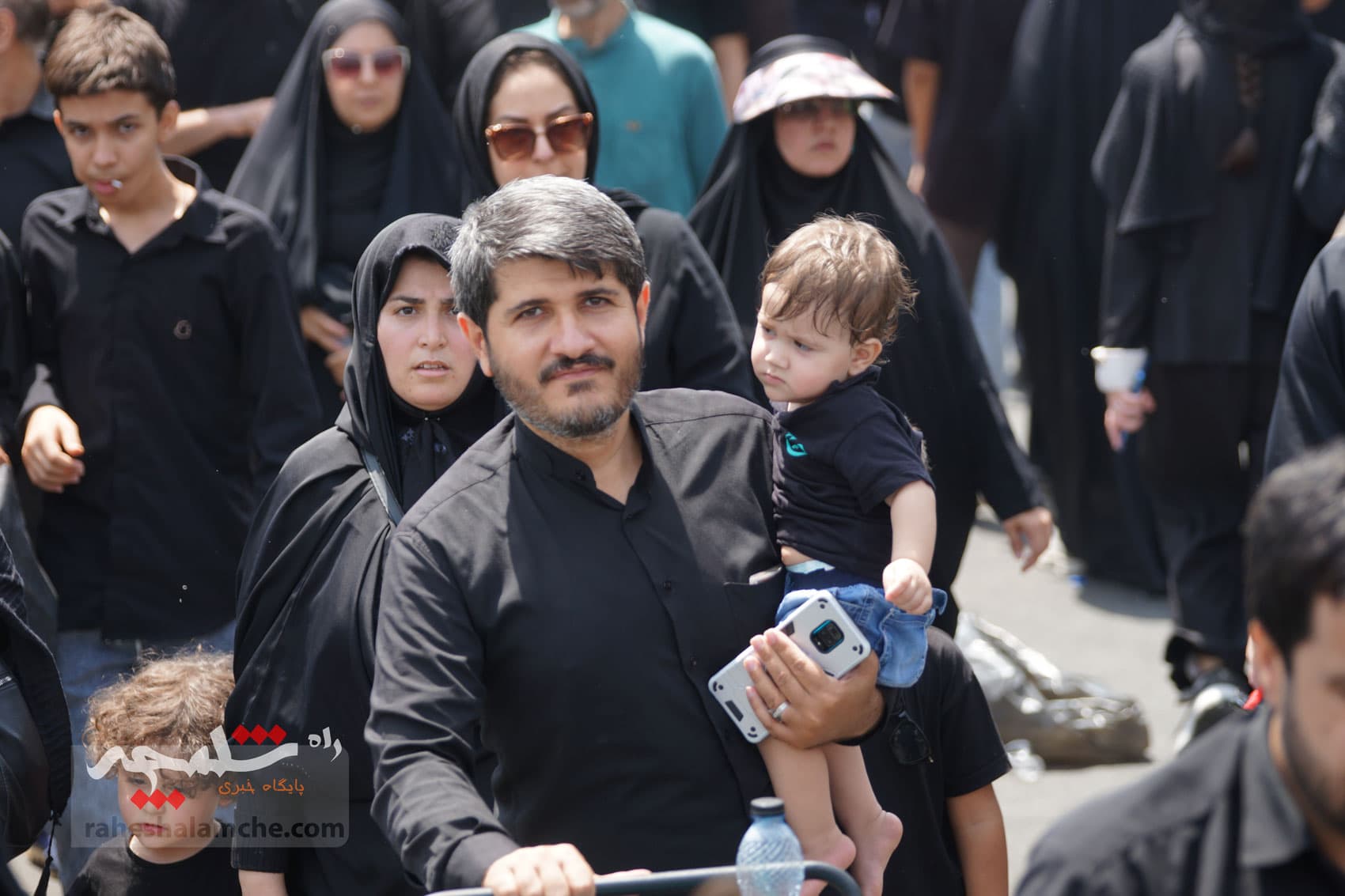جاماندگان پیاده اربعین حسینی در تهران +تصاویر — تصویر 36