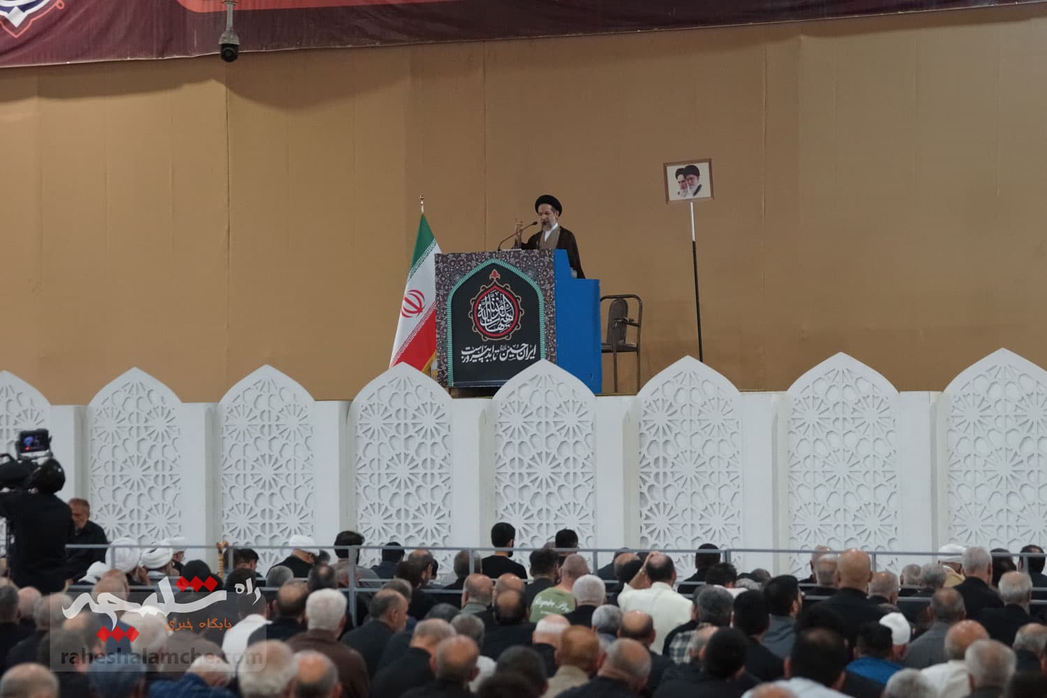 نماز جمعه تهران در اولین روز ماه محرم حسینی برگزار شد +تصاویر — تصویر 30