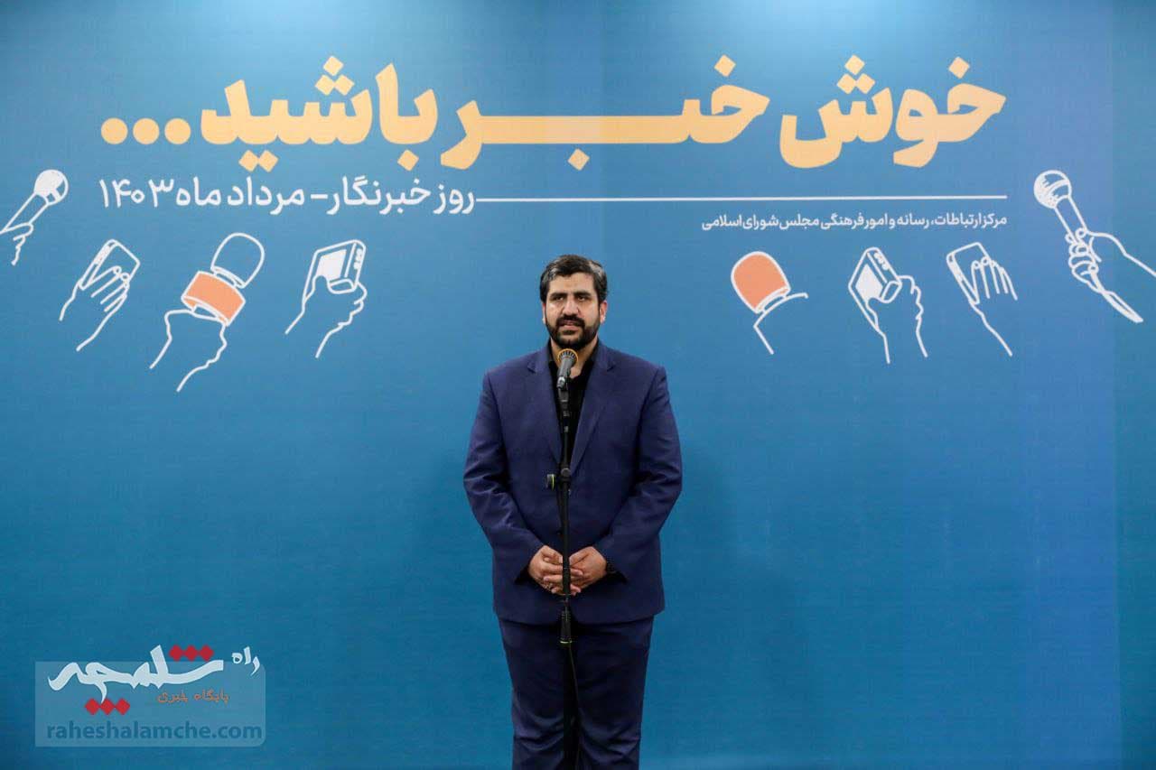 دورهمی خیلی صمیمانه خبرنگاران با قالیباف +تصاویر — تصویر 1