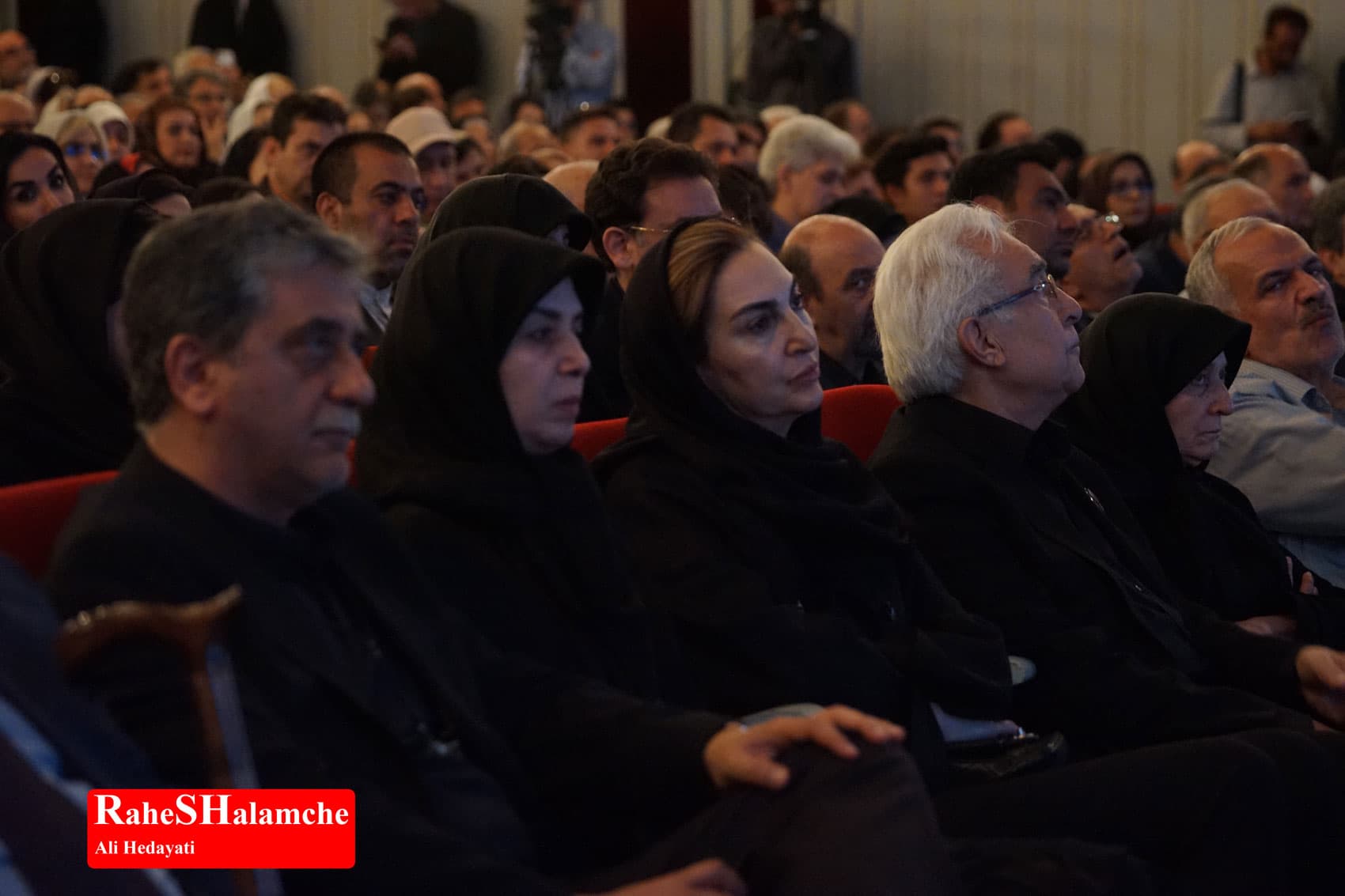پزشکیان پا به توپ شد +تصاویر — تصویر 9