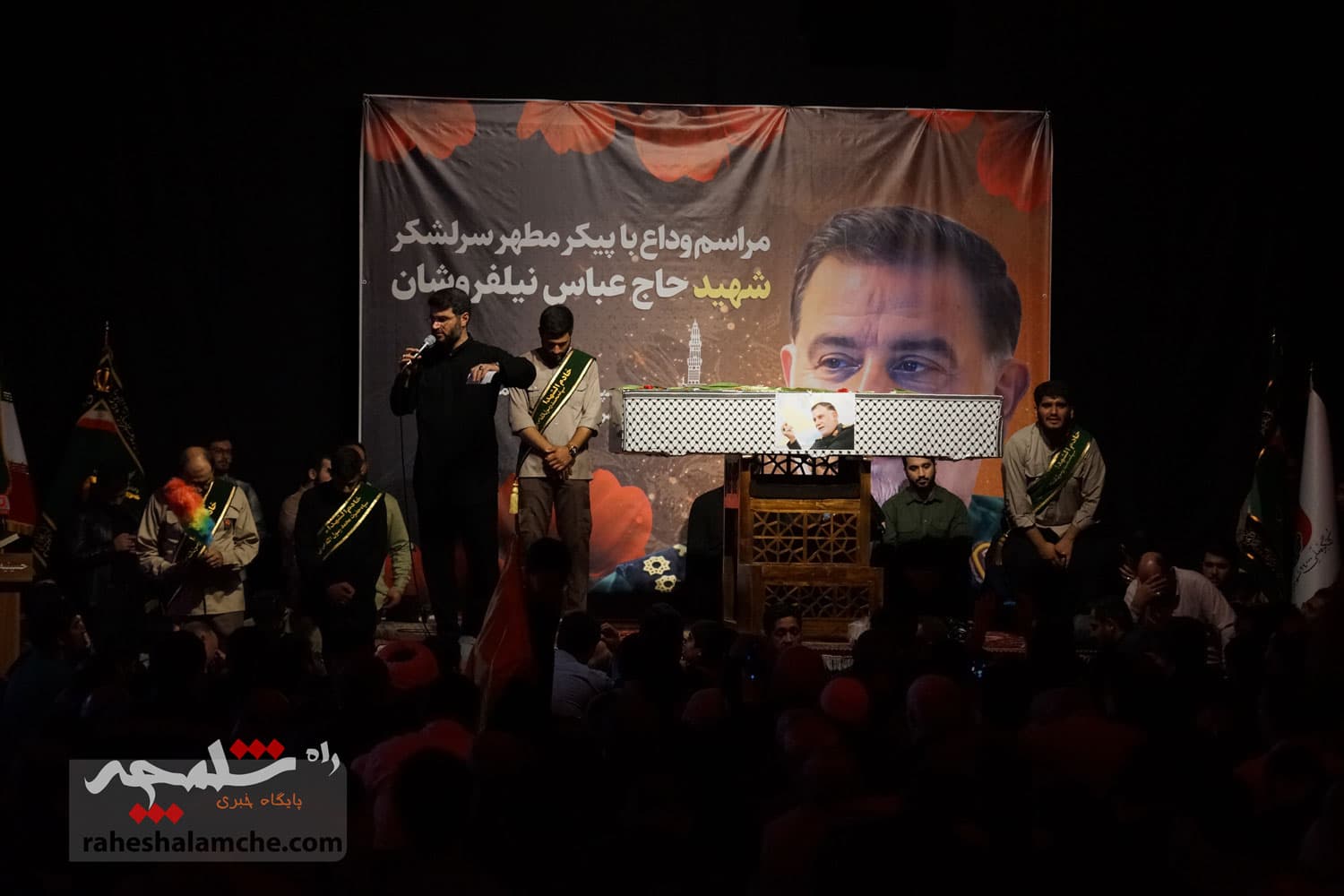وداع باشکوه با پیکر مطهر شهید راه قدس +تصاویر — تصویر 51