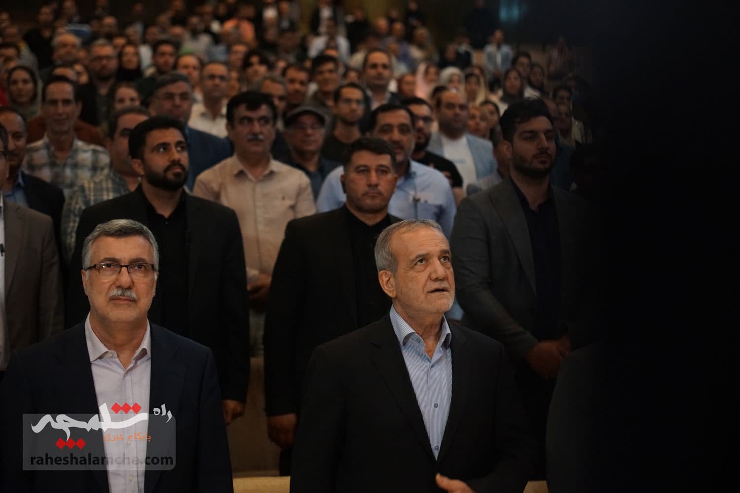 آیین گرامیداشت «روز پزشک» با حضور پزشکیان برگزار شد +تصاویر — تصویر 4