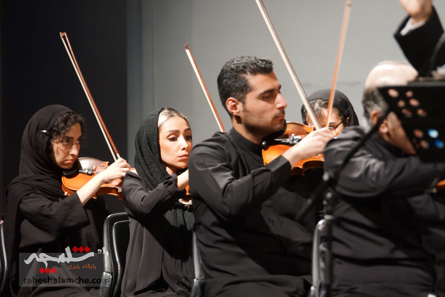 کنسرتی در تالار وحدت، تماشاگران را به وجد آورد +تصاویر — تصویر 58
