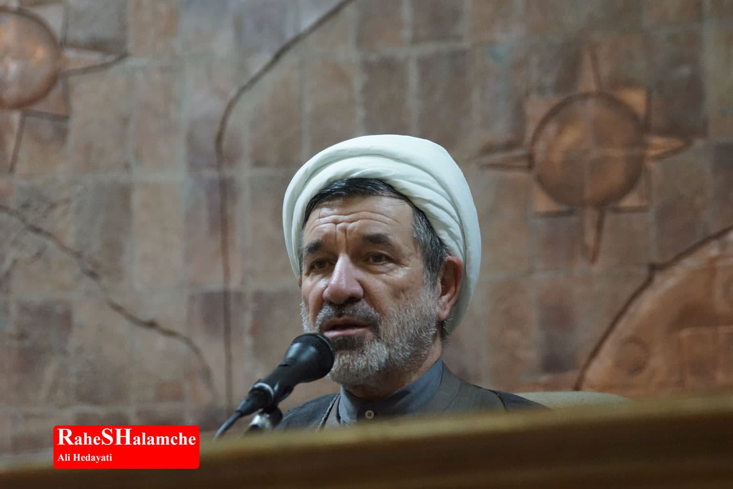 مراسم ختم رضا سوختهسرایی در غیاب مازندرانیها +تصاویر — تصویر 76