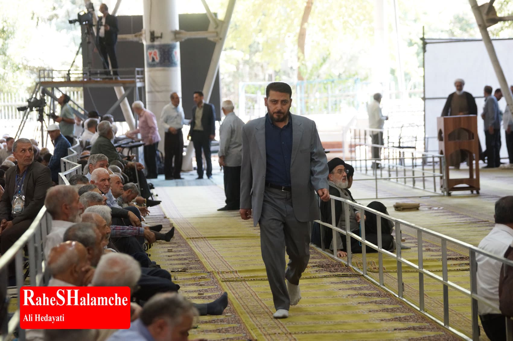 آخرین نماز جمعه تابستان در پایتخت برگزار شد +تصاویر — تصویر 26