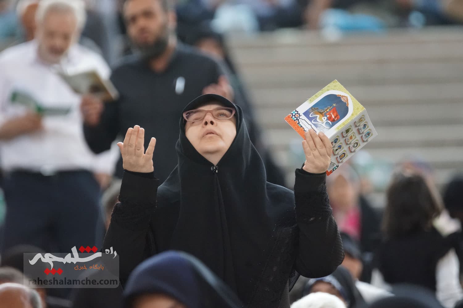 مراسم دعای عرفه در مصلی امام خمینی(ره) برگزار شد +تصاویر — تصویر 83