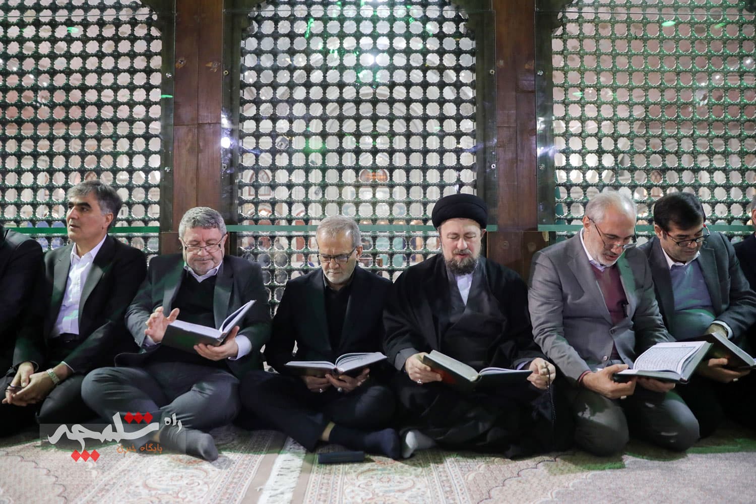 تجدید میثاق هیئت دولت با آرمانهای امام راحل و شهدای انقلاب اسلامی +تصاویر — تصویر 1