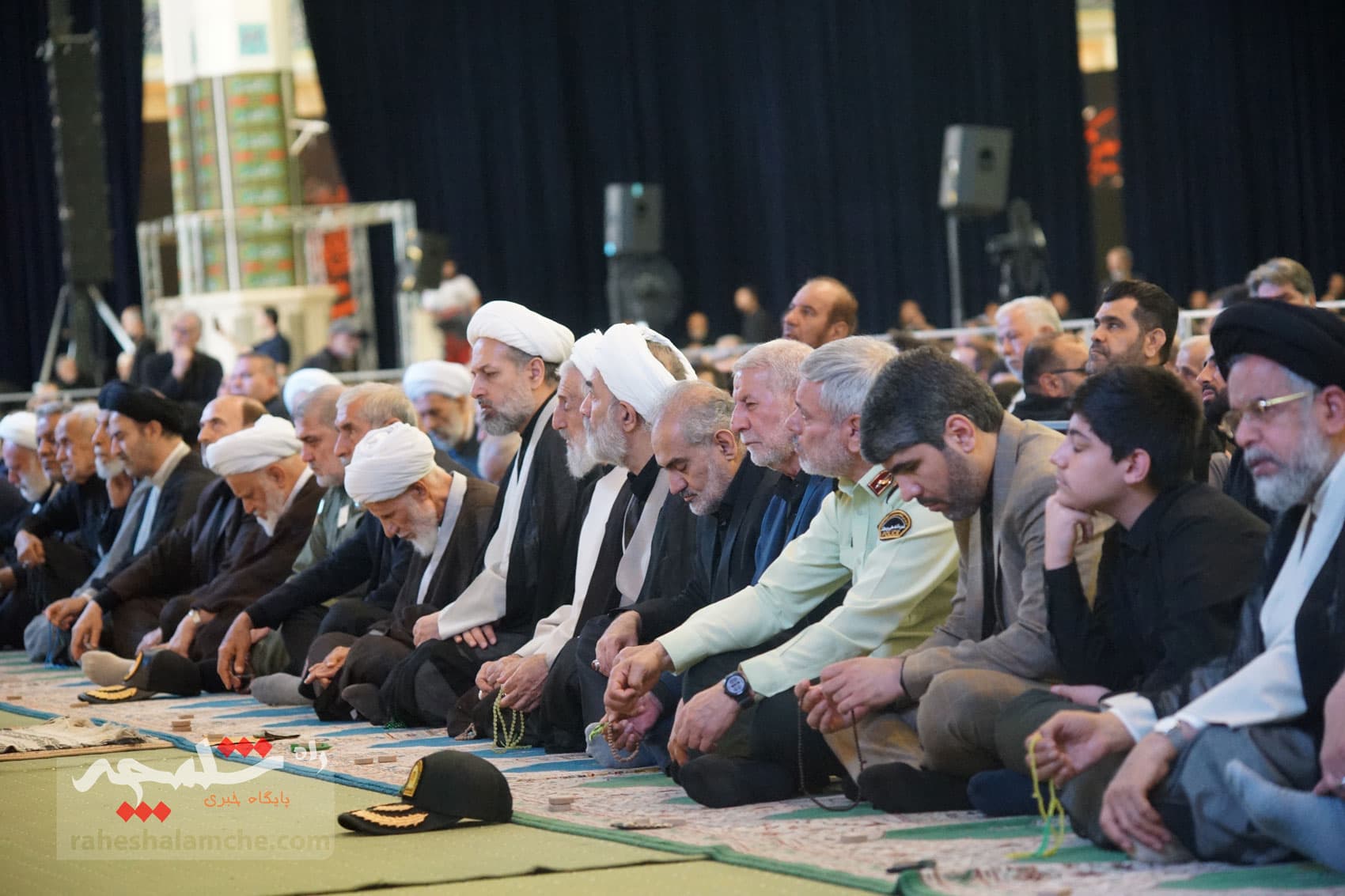 اولین نماز جمعه تهران در ماه محرم برگزار شد +تصاویر — تصویر 40
