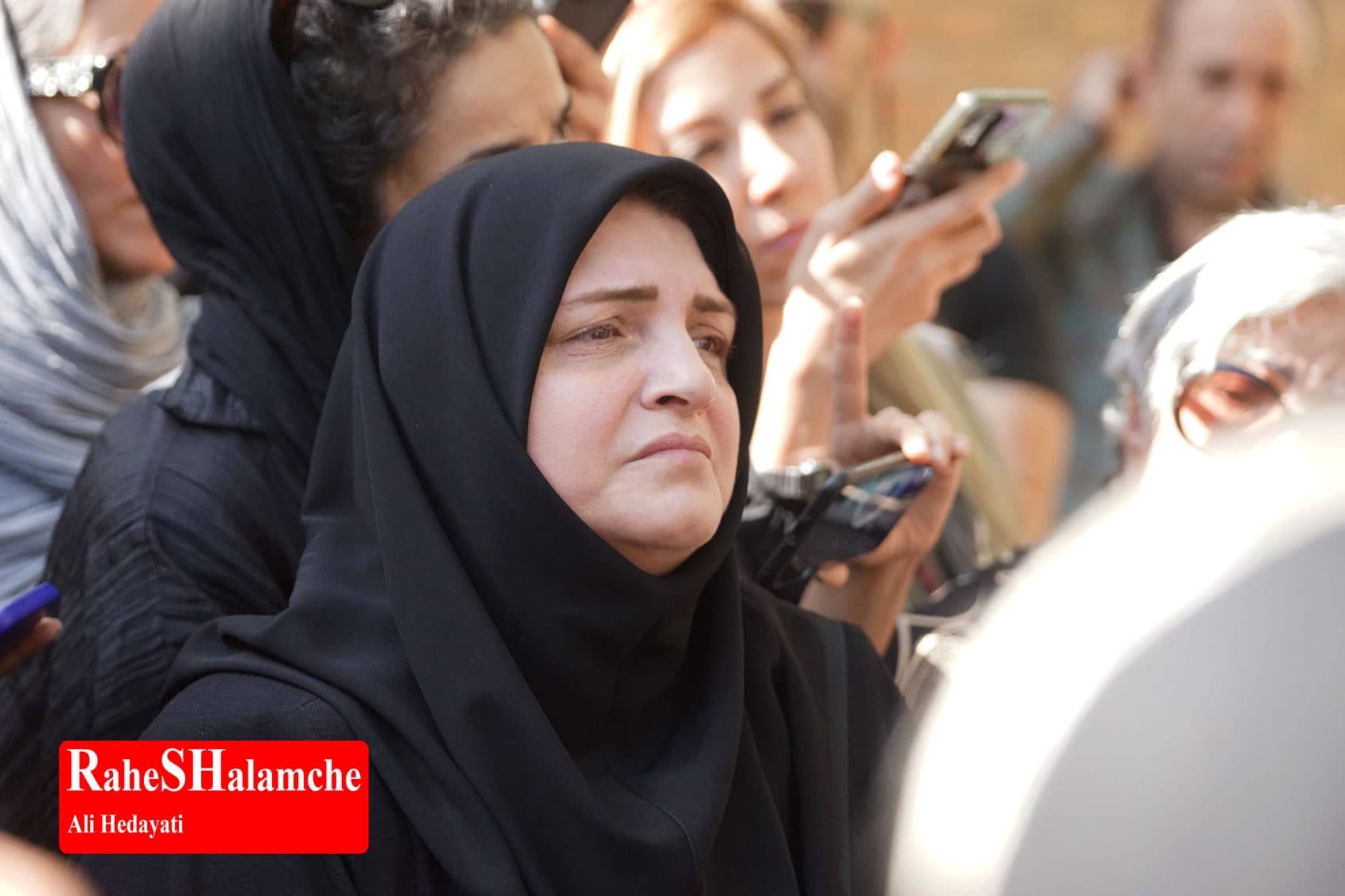 پیکر ثمین باغچهبان تشییع شد +تصاویر — تصویر 44