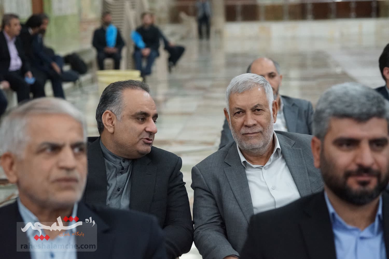 حضور نمایندگان مجلس در حرم امام خمینی(ره) +تصاویر — تصویر 53