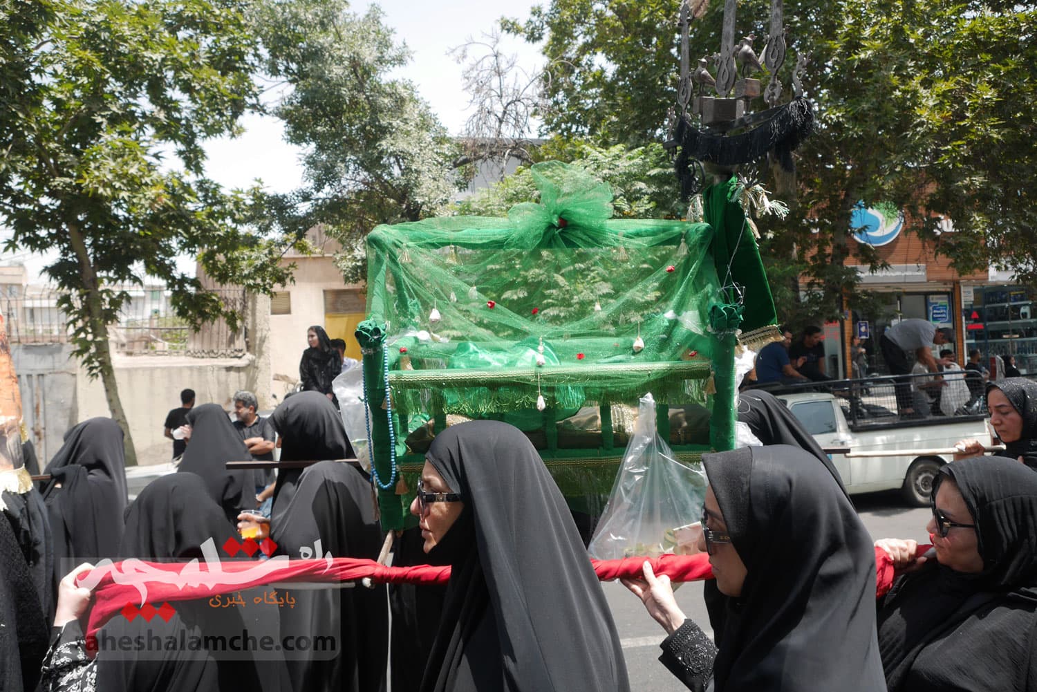 دسته عزادارای خاص در تهران +تصاویر — تصویر 76