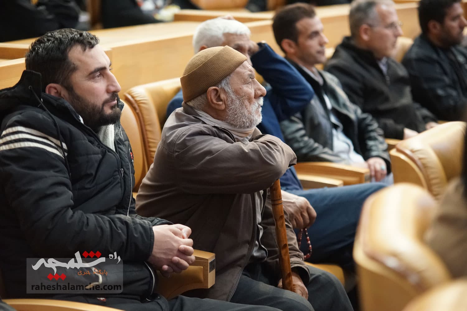 آیین تجلیل از طرحهای برگزیده اشتغال آفرین در کمیته امداد با حضور پزشکیان +تصاویر — تصویر 108