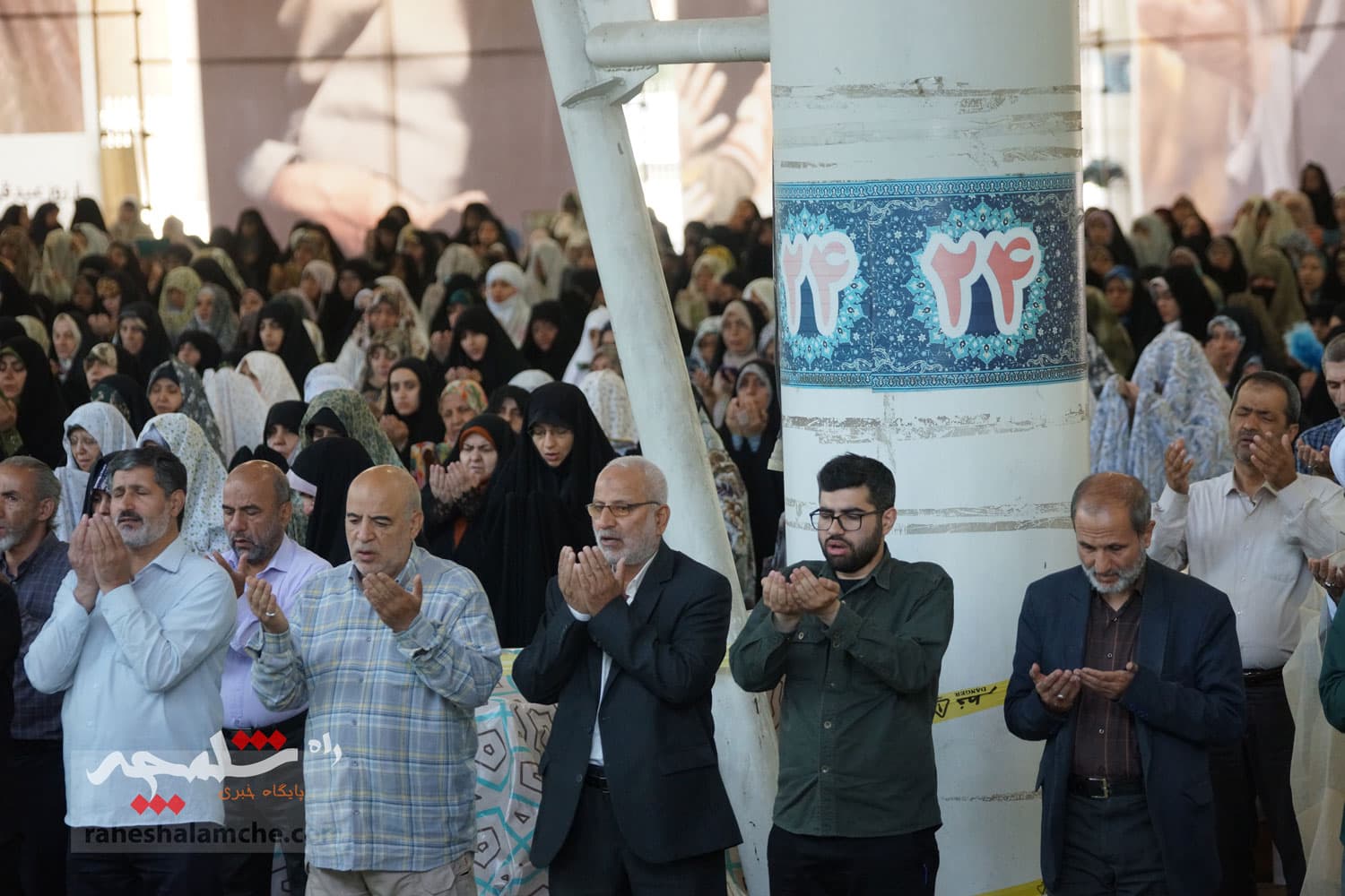 نماز عید قربان در دانشگاه تهران برگزار شد +تصاویر — تصویر 38