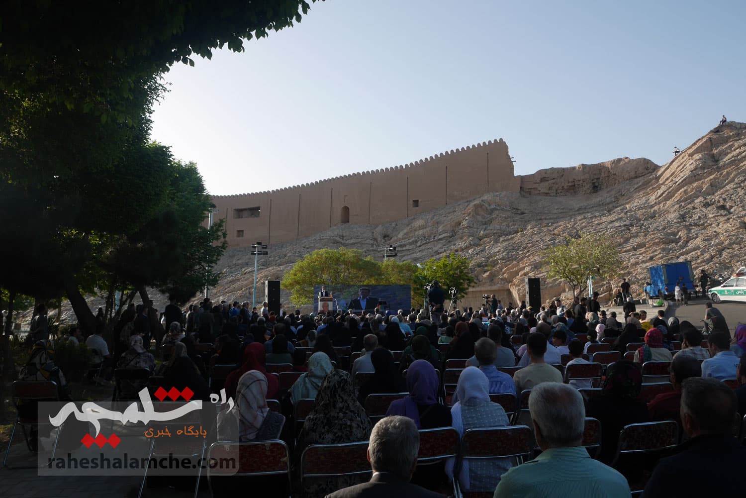 مراسم استقبال از کوهنوردان اورست در چشمهعلی شهر ری +تصاویر — تصویر 34