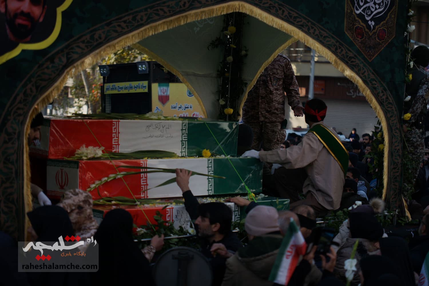 وداع با شکوه مردم ایران اسلامی با شهدای گمنام +تصاویر — تصویر 22