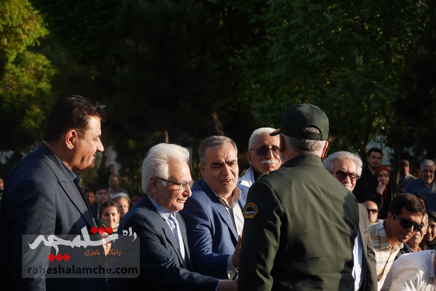 مراسم استقبال از کوهنوردان اورست در چشمهعلی شهر ری +تصاویر — تصویر 47