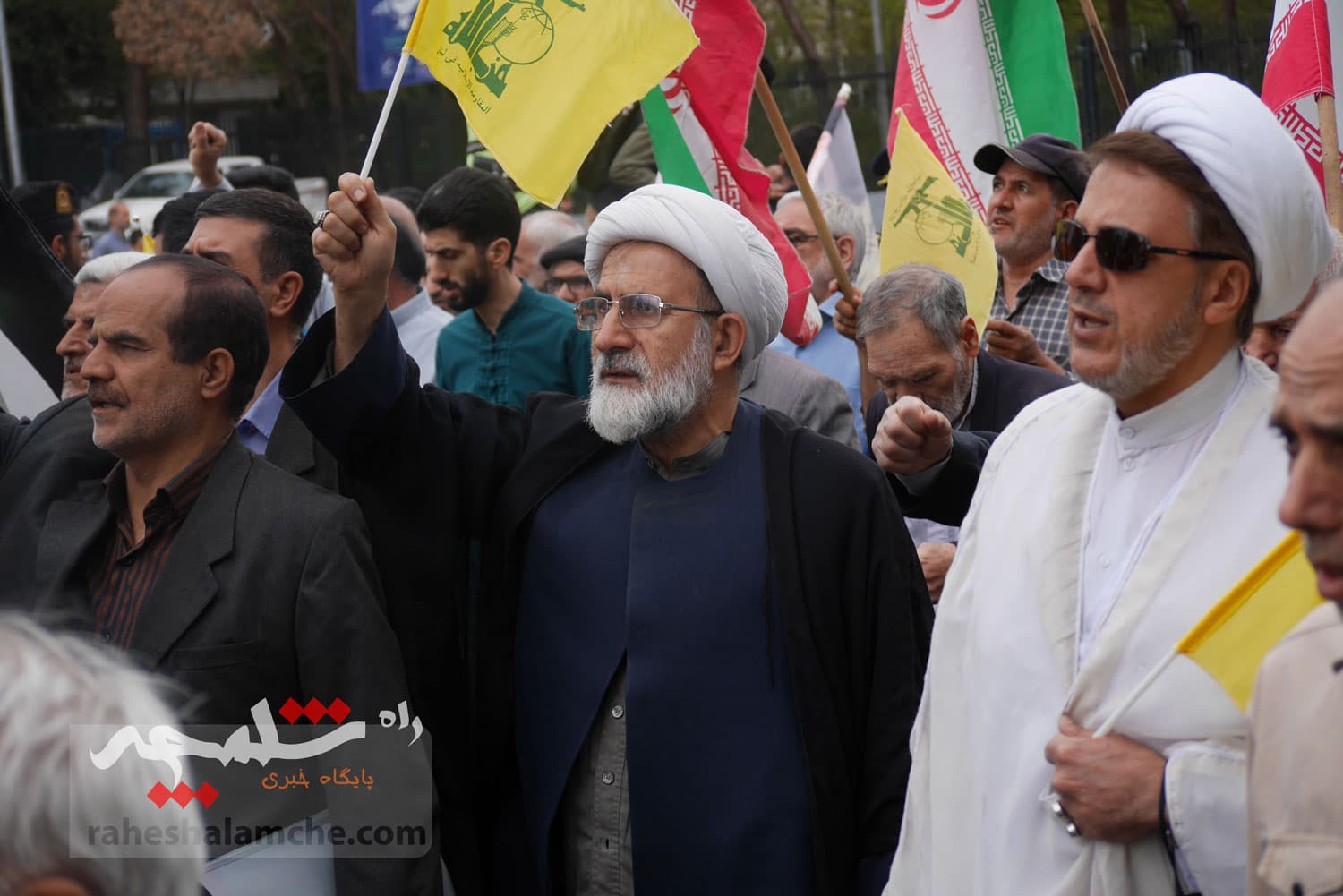 نماز جمعه 15 فروردین تهران برگزار شد +تصاویر — تصویر 79