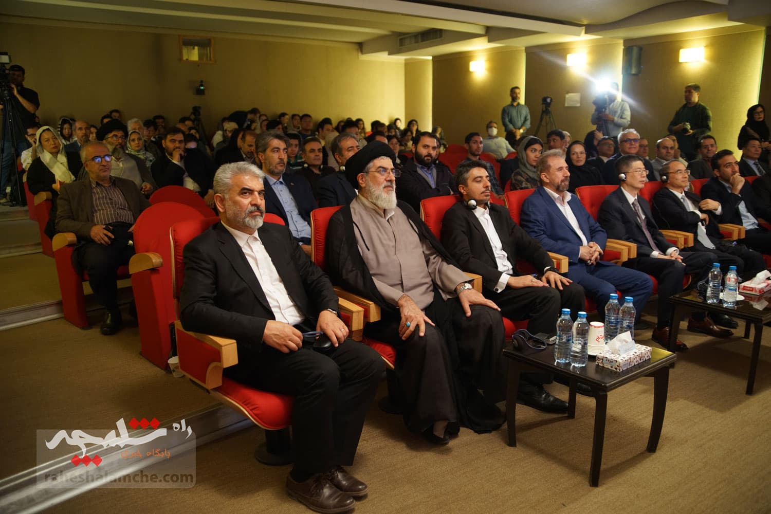 افتتاح نمایشگاه «ابرهای بیپایان جاده ابریشم» در موزه ملک چه گذشت؟ +تصاویر — تصویر 57