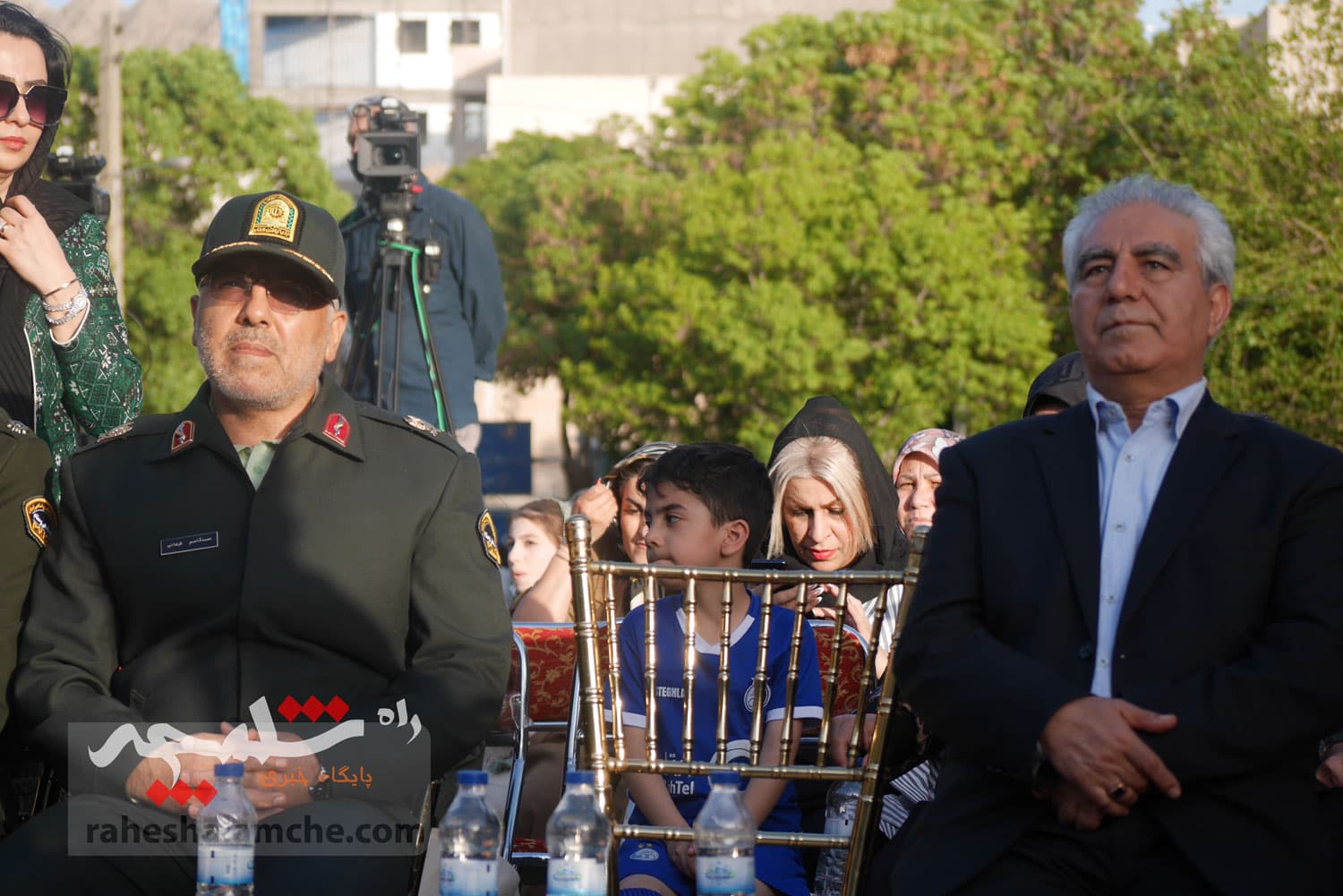 مراسم استقبال از کوهنوردان اورست در چشمهعلی شهر ری +تصاویر — تصویر 50