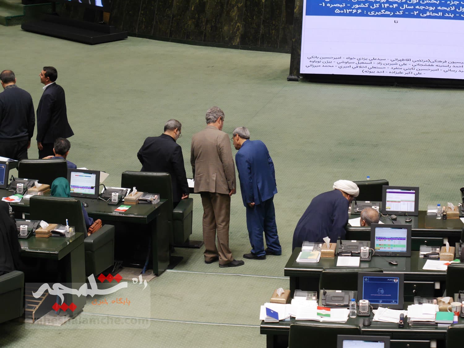 دومین روز بررسی بودجه 1404 در صحن علنی مجلس چه گذشت؟ +تصاویر — تصویر 34