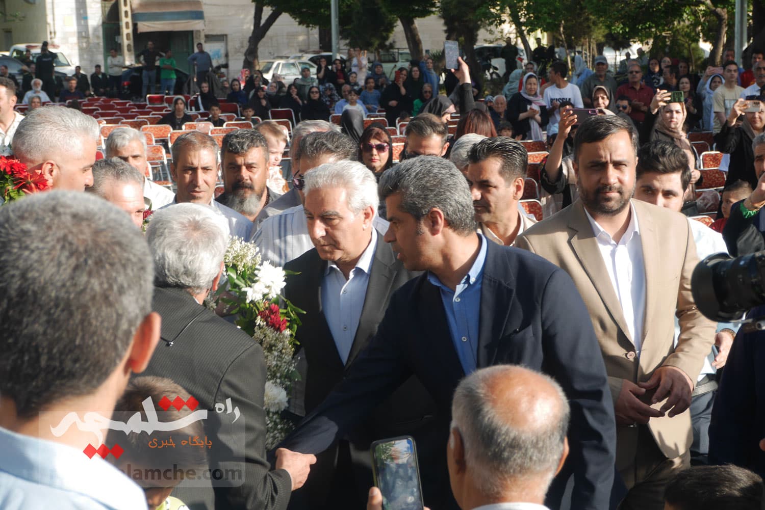 مراسم استقبال از کوهنوردان اورست در چشمهعلی شهر ری +تصاویر — تصویر 12