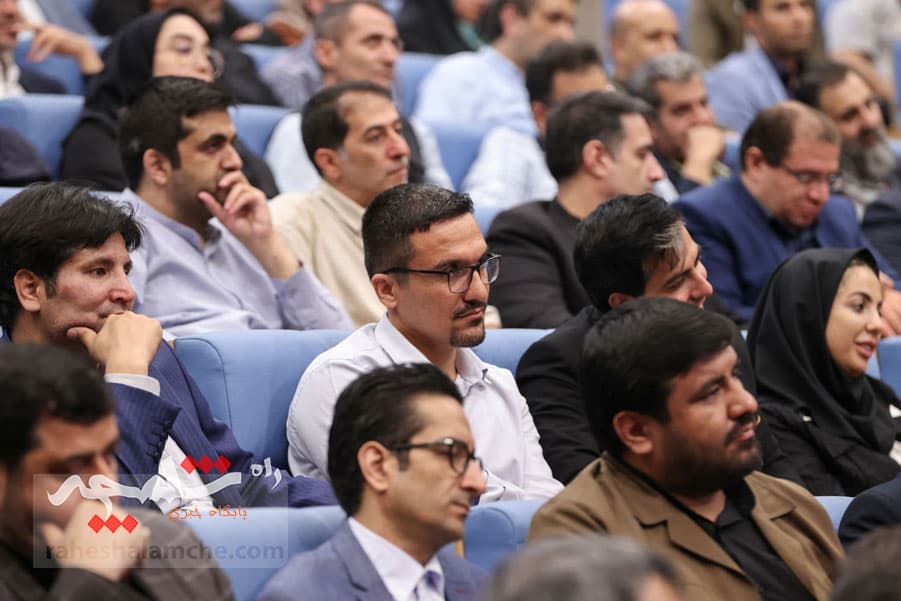 نشست خبرنگاران با رئیسجمهور چه گذشت؟ +تصاویر — تصویر 32