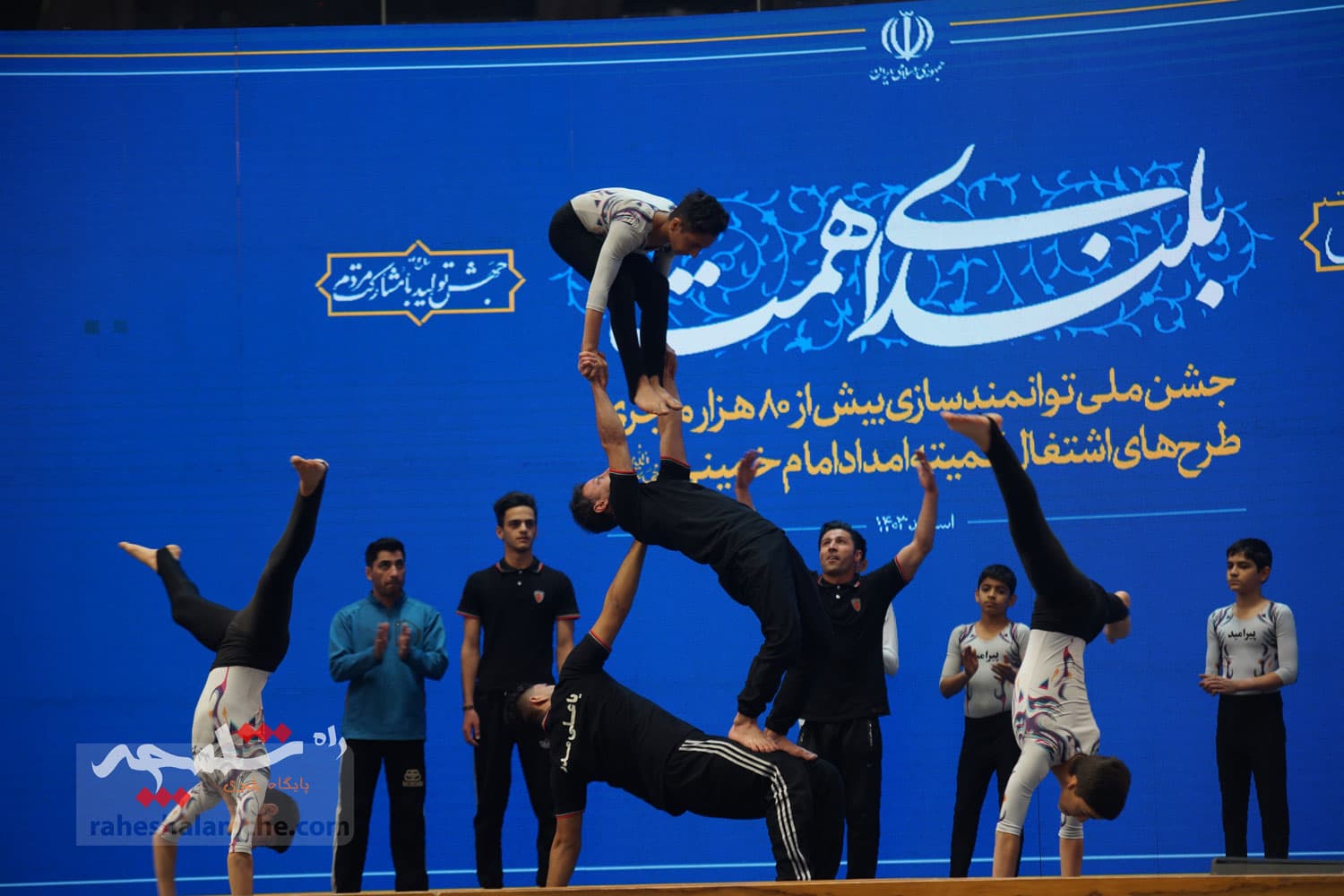 آیین تجلیل از طرحهای برگزیده اشتغال آفرین در کمیته امداد با حضور پزشکیان +تصاویر — تصویر 39