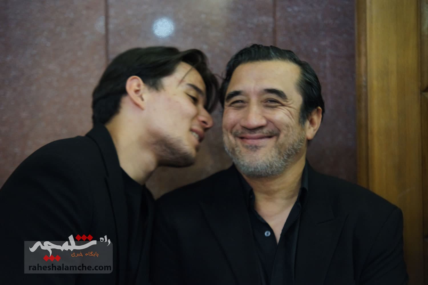 حضور بزرگان فوتبال کشور در ختم پدر خداداد عزیزی +تصاویر(2) — تصویر 81