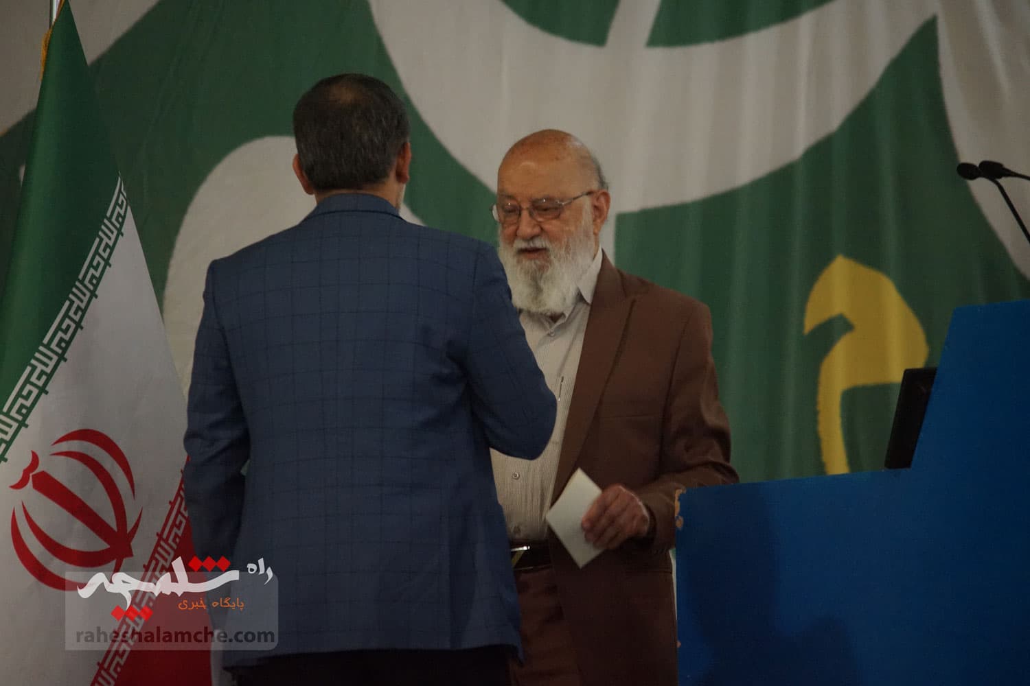 برگزاری نمازجمعه تهران در آغاز هفته کار و کارگر +تصاویر — تصویر 91