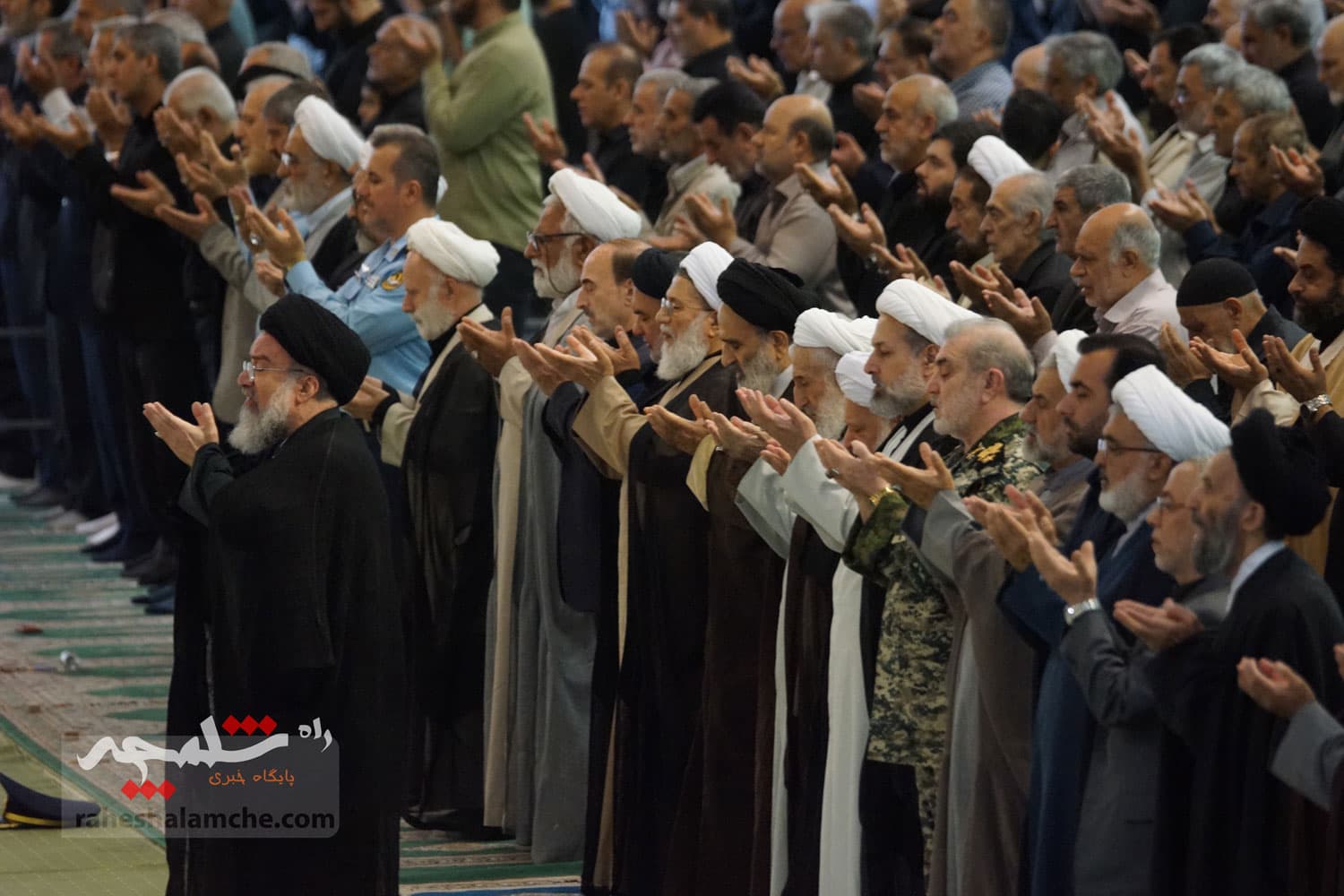نماز جمعه این هفته تهران برگزار شد +تصاویر — تصویر 107