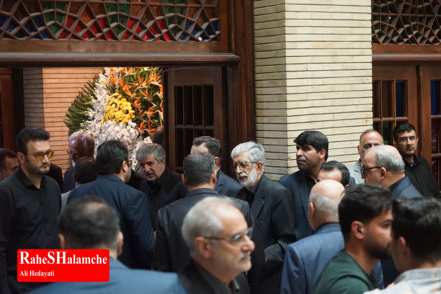 چه کسانی در مراسم ترحیم مادر حداد عادل بودند؟ +تصاویر — تصویر 21