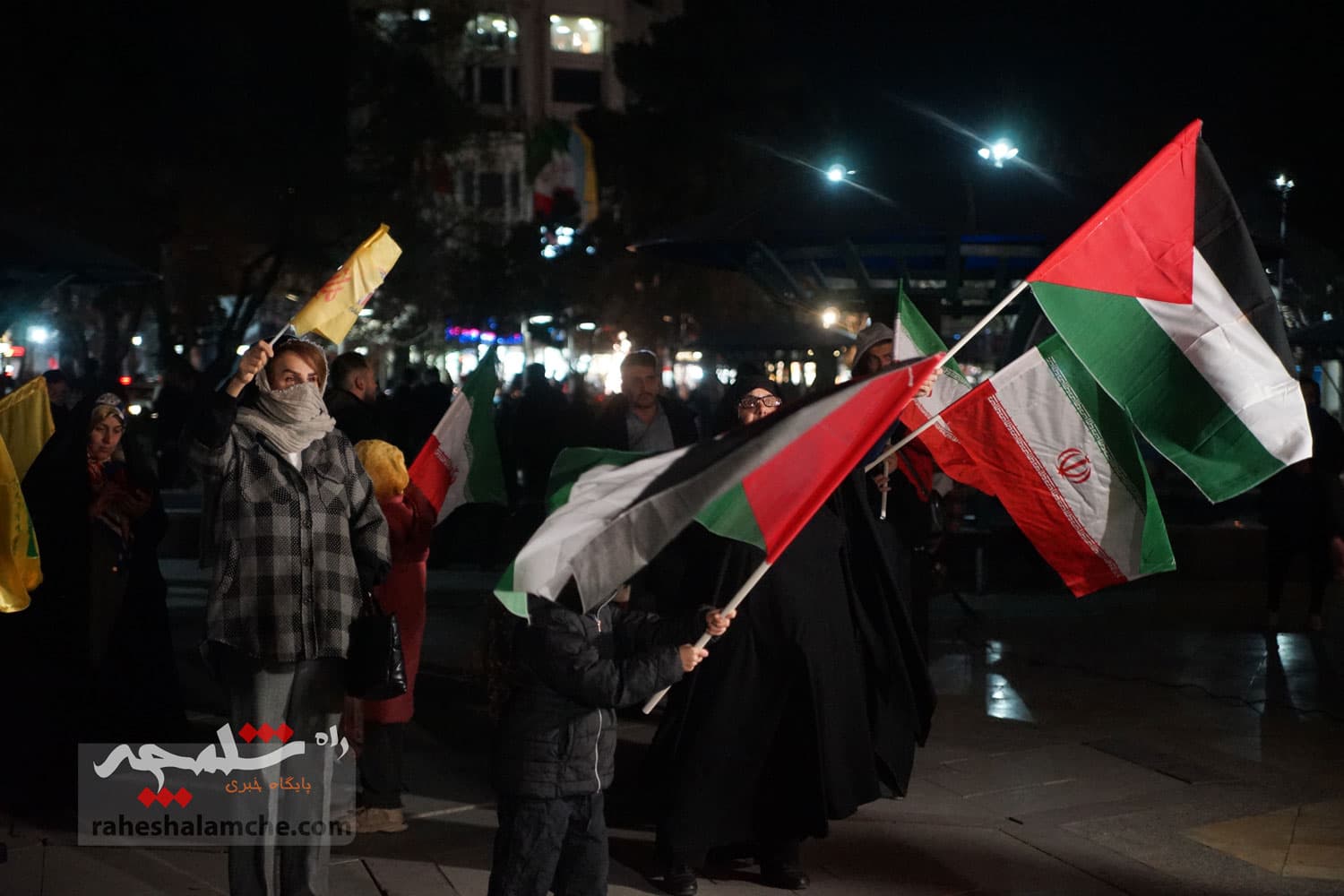 برگزاری جشن پیروزی غزه در میدان هفتحوض تهران +تصاویر — تصویر 8