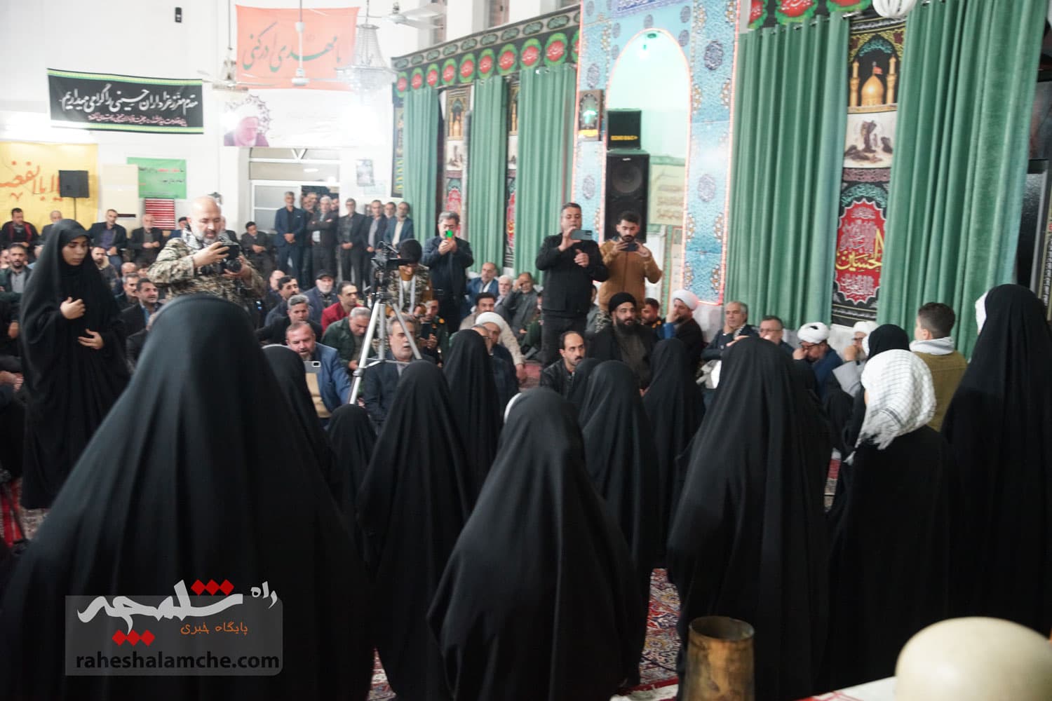 برگزاری یادواره شهدا در روستایی که فقط یک شهید مفقودالاثر دارد +تصاویر — تصویر 60