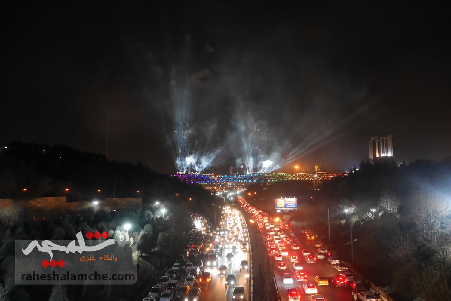 مراسم بزرگترین نورافشانی کشور در پل طبیعت برگزار شد +تصاویر — تصویر 36