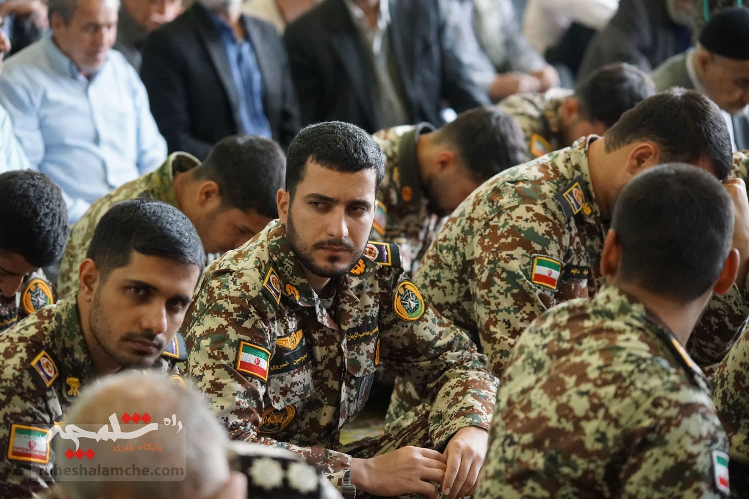 گزارش تصویری نماز جمعه تهران- 22 فروردین — تصویر 19