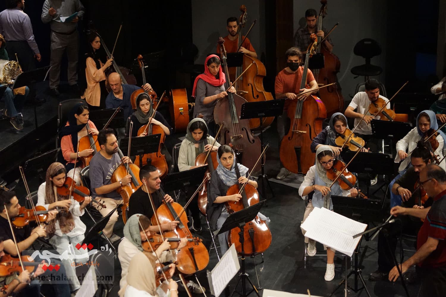 تمرین ارکستر سمفونیک در تالار وحدت تهران +تصاویر — تصویر 17