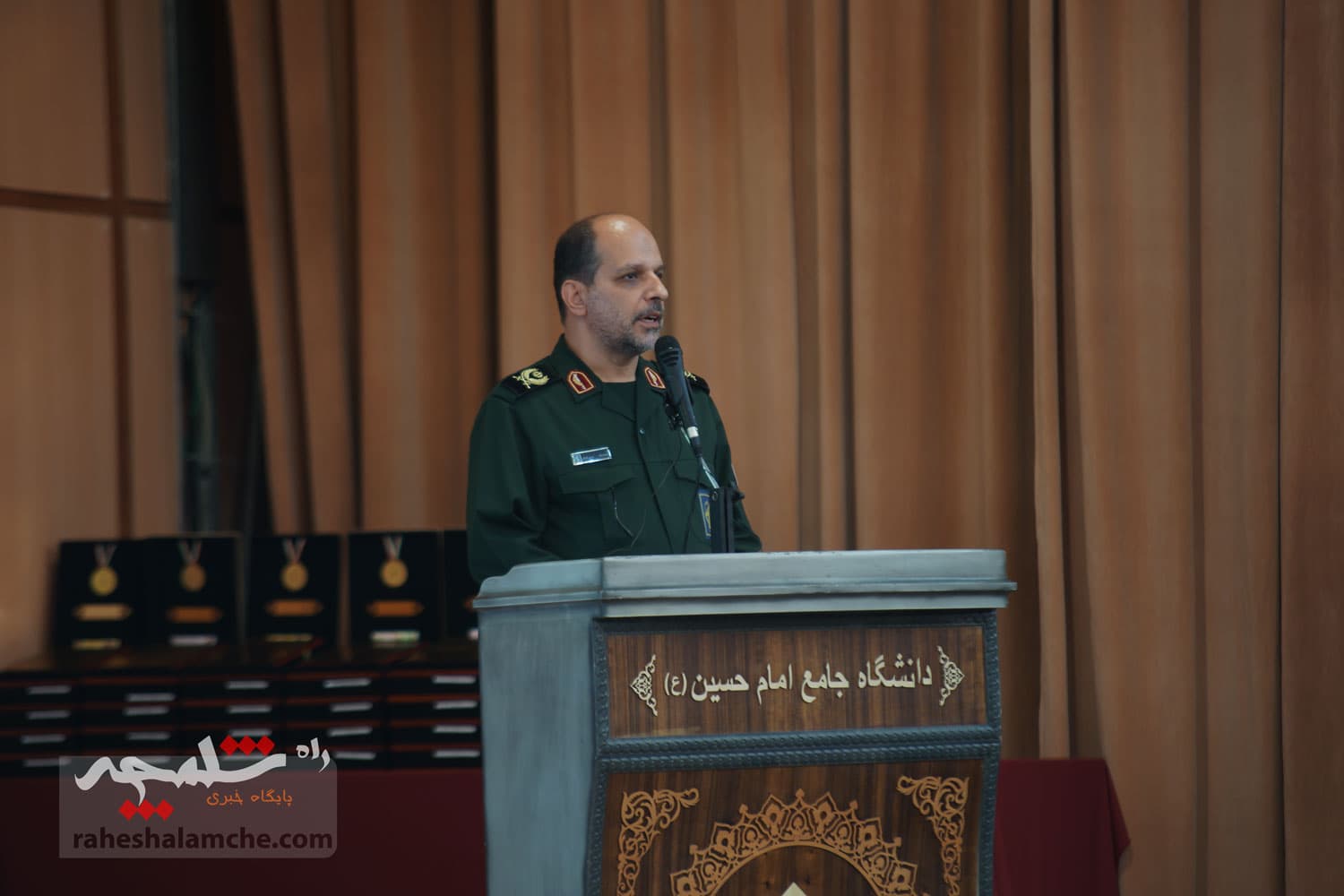 تجلیل از منتخبان جشنواره پژوهشی و فناوری در دانشگاه جامع امام حسین(ع) +تصاویر — تصویر 35