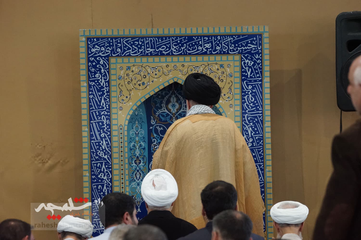 نماز جمعه تهران برگزار شد +تصاویر — تصویر 54