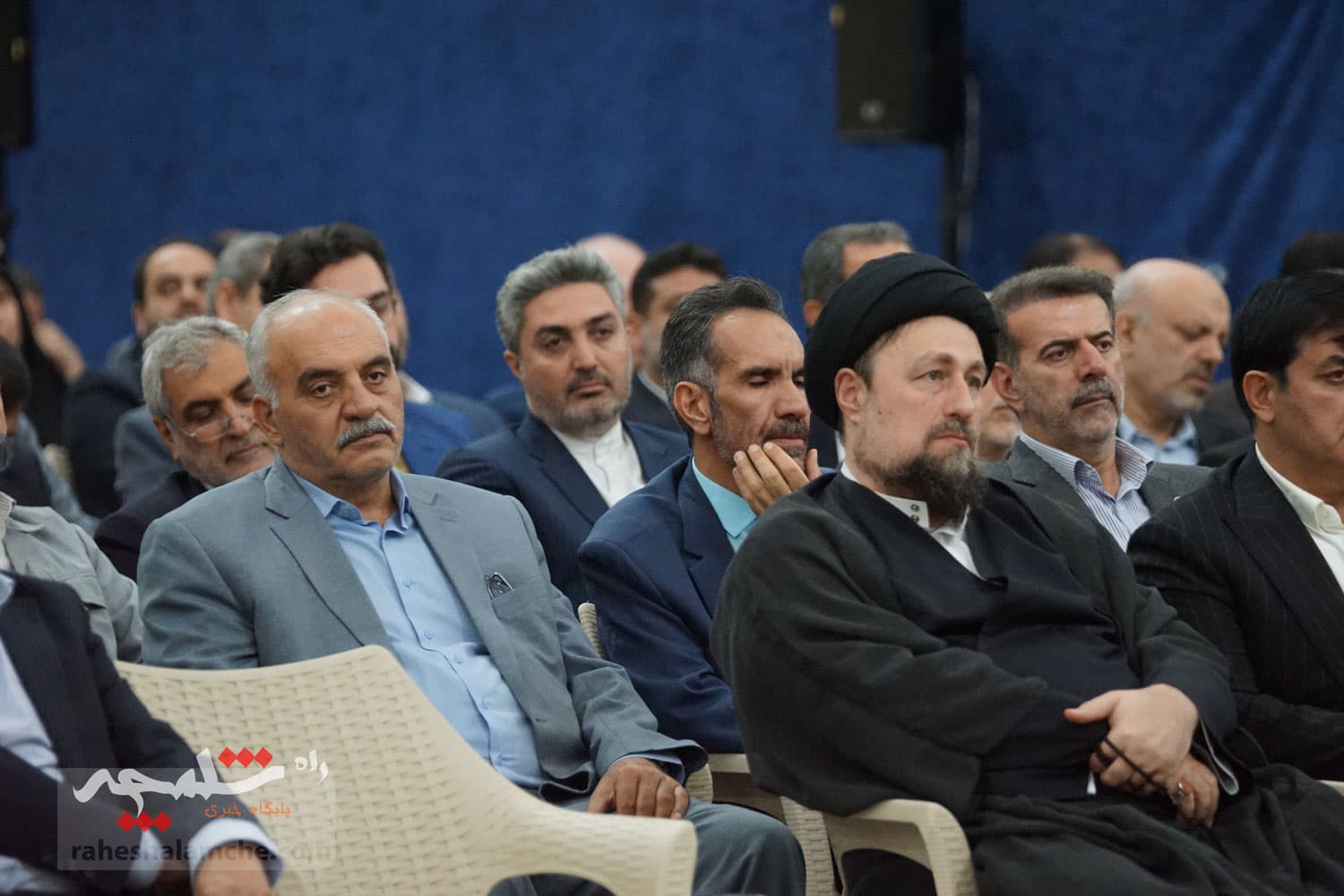 حضور نمایندگان مجلس در حرم امام خمینی(ره) +تصاویر — تصویر 107