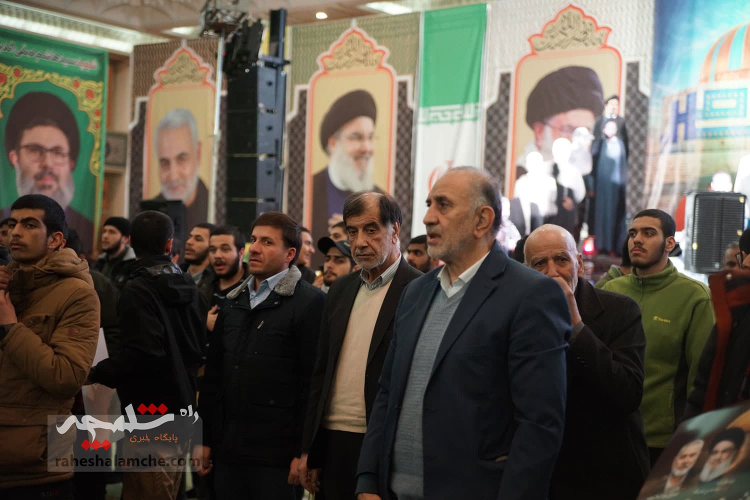 مراسم گرامیداشت شهید سیدحسن نصرالله در مصلی تهران برگزار شد +تصاویر — تصویر 30