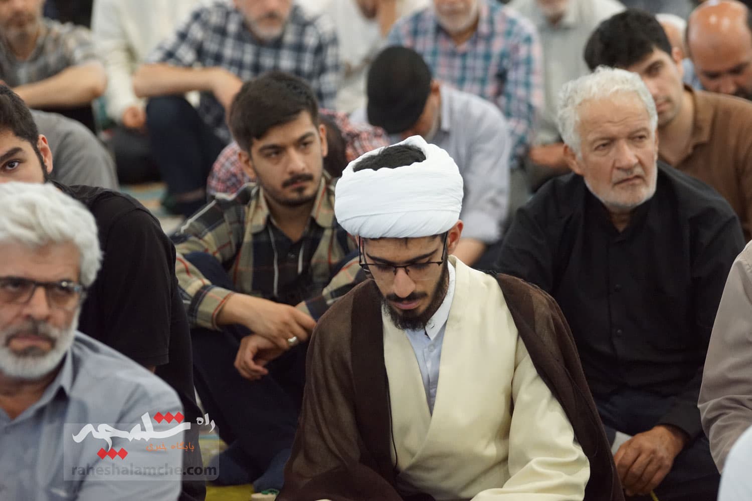 نماز جمعه تهران برگزار شد +تصاویر — تصویر 42