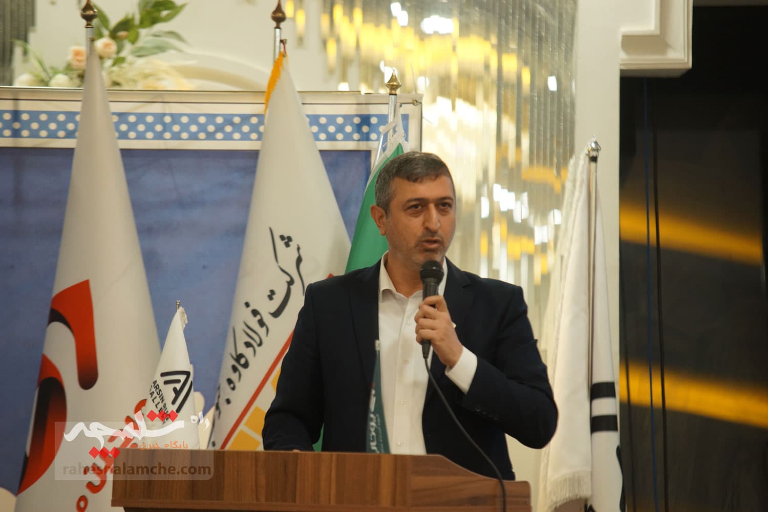 چه کسانی در نخستین کنگره ملی حامیان صلح ایران حضور داشتند؟ +تصاویر — تصویر 128