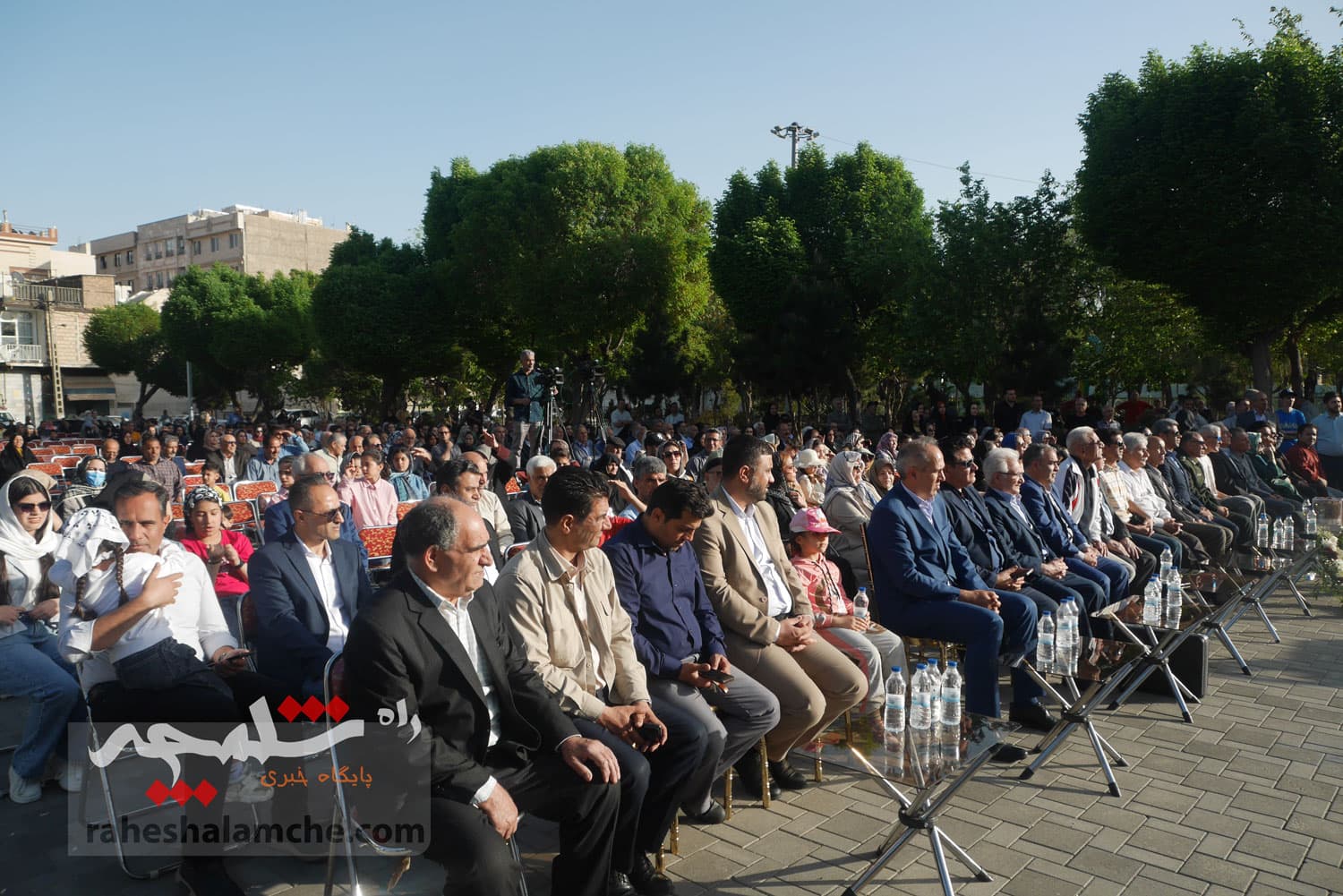 مراسم استقبال از کوهنوردان اورست در چشمهعلی شهر ری +تصاویر — تصویر 32