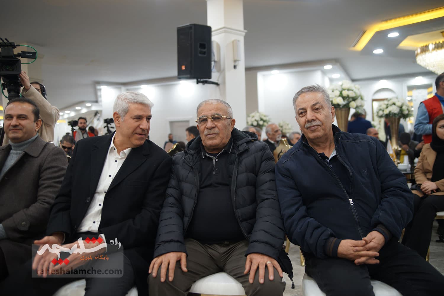 چه کسانی در نخستین کنگره ملی حامیان صلح ایران حضور داشتند؟ +تصاویر — تصویر 74