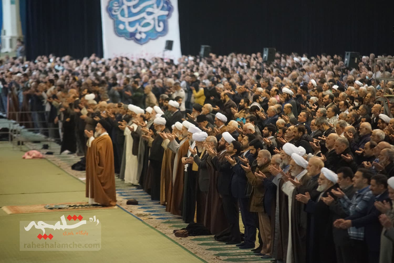 نمازجمعه تهران در روز نیمه شعبان برگزار شد +تصاویر — تصویر 34
