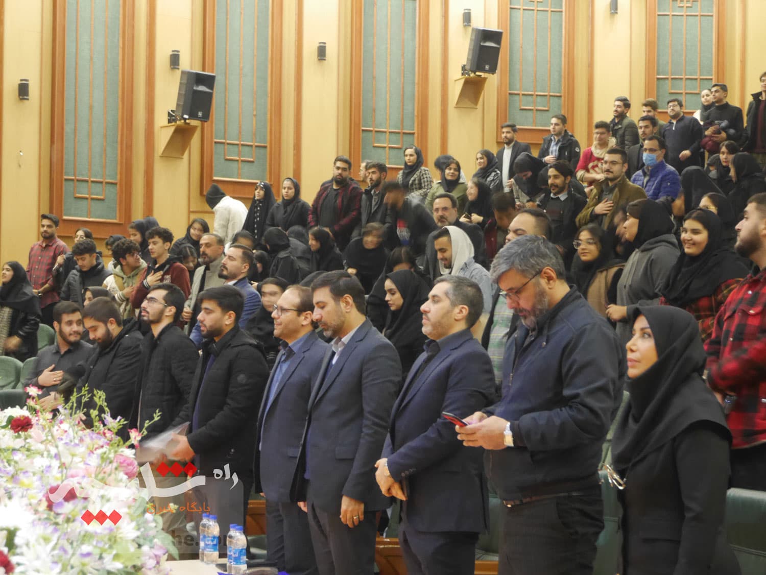 نشست صمیمی طحاننظیف با دانشجویان دانشگاه آزاد واحد مرکز +تصاویر — تصویر 9